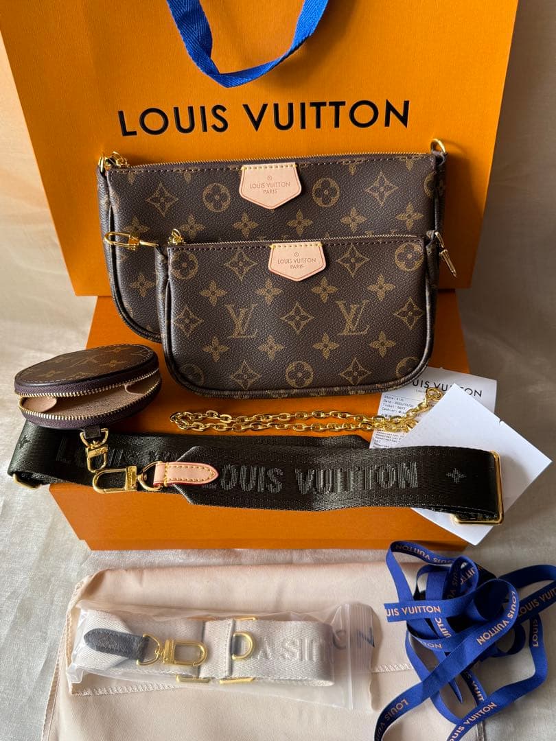 極美品 ミュルティポシェッ アクセソワール　モノグラム ルイ・ヴィトン LOUIS VUITTON ミュルティ・ポシェット・アクセ