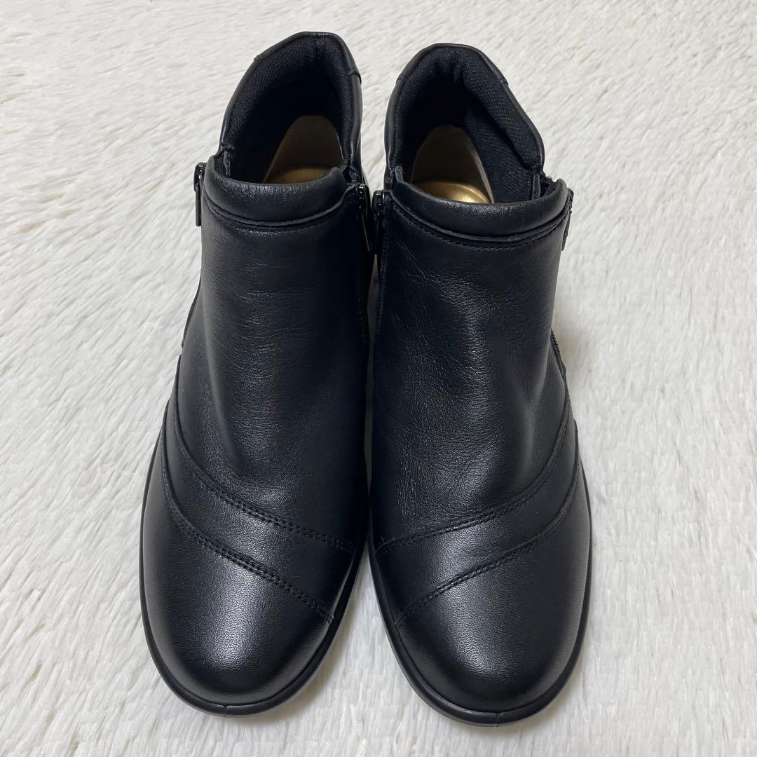 新品同様✨アキレスソルボ　レザーブーツ　ハイカットスニーカー　本革　24.5cm