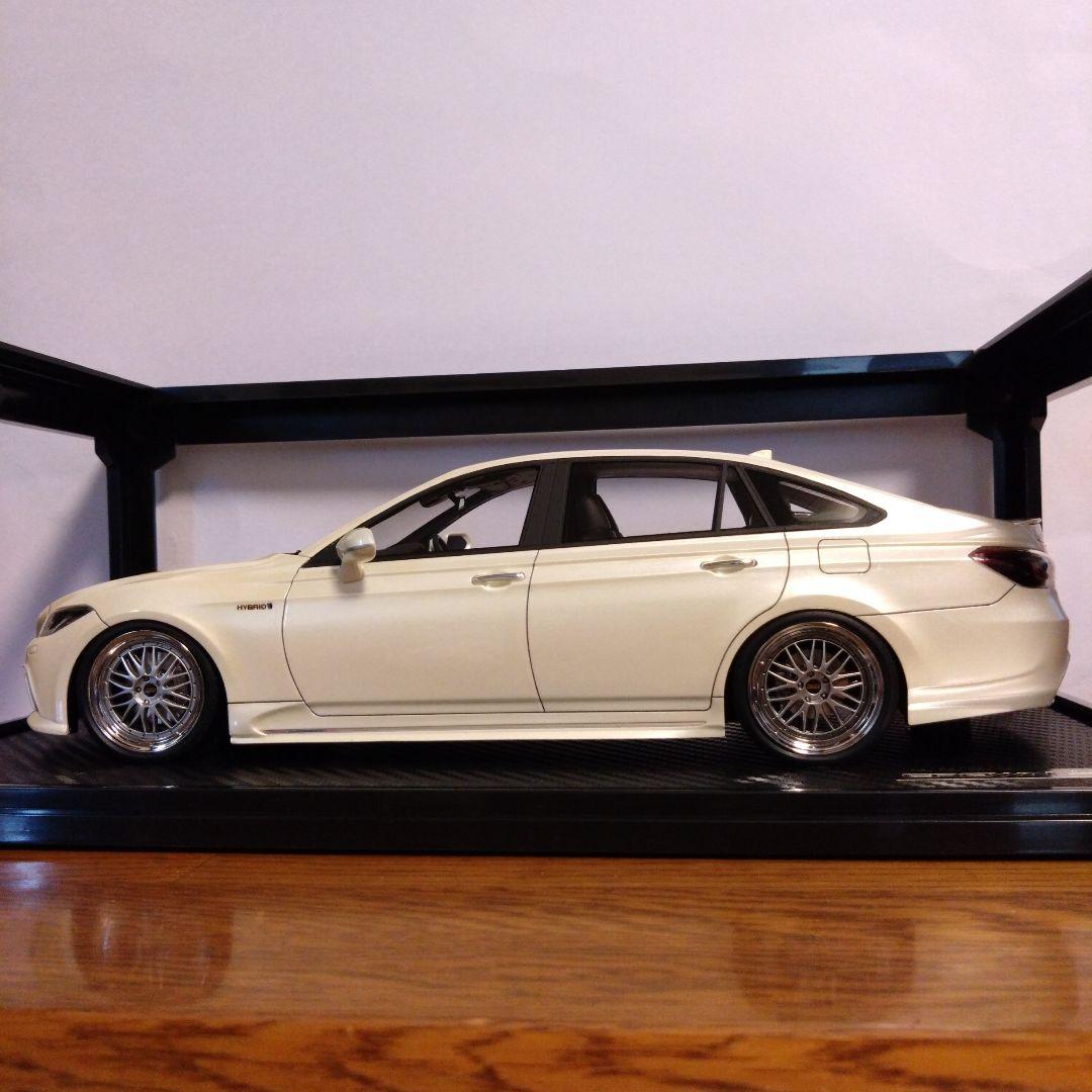 1/18 イグニッションモデル　トヨタ　クラウン（220）3.5L