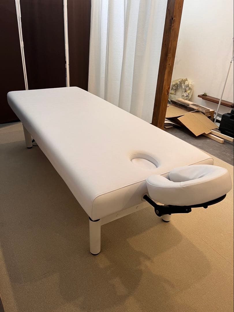 電動昇降 マッサージベッド （有孔） 長さ185x幅75x高さ51〜88cm電動