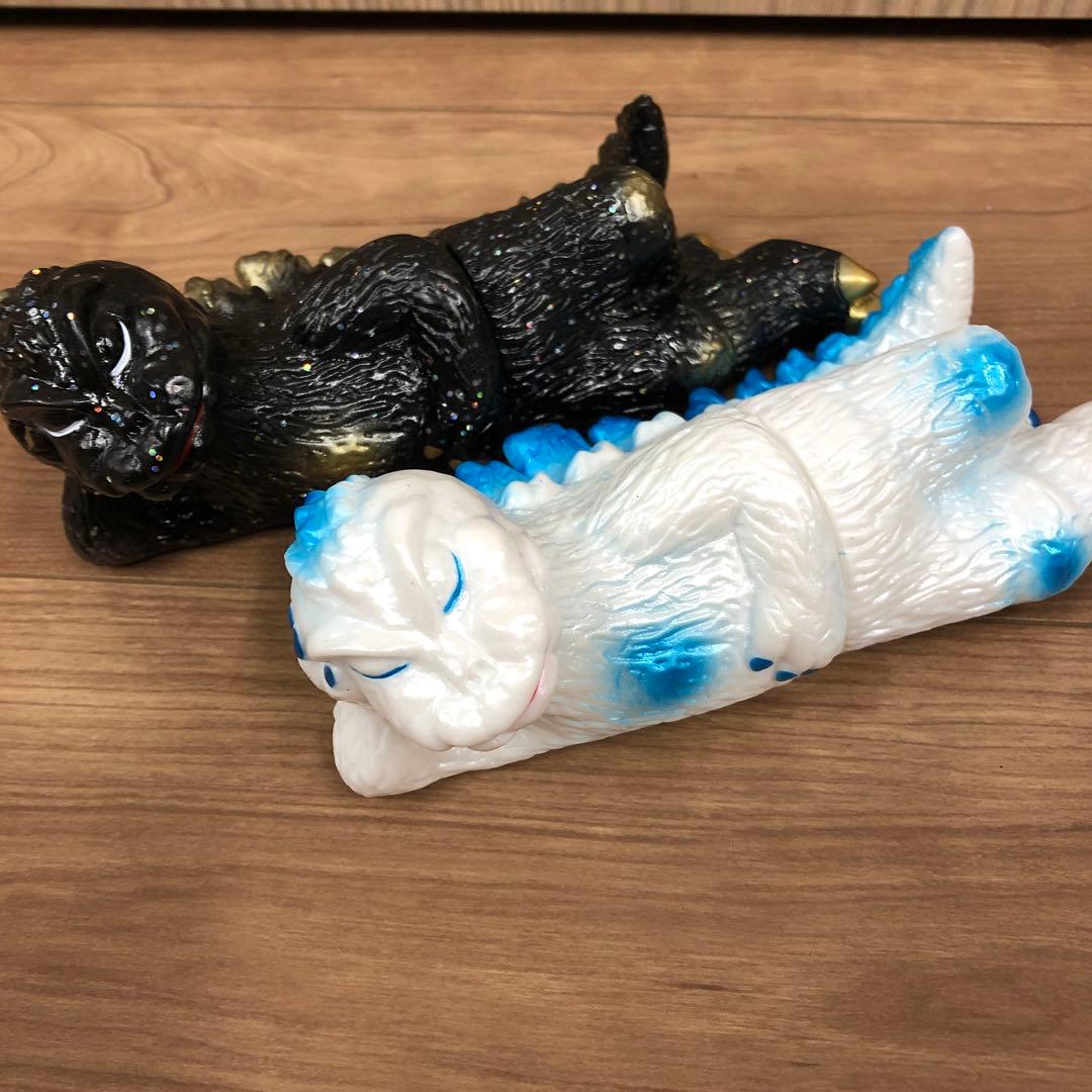 ソフビライフ、お昼ねゴジラ黒ラメ、白クリア MEDICOM TOY OFFICIAL BLOG（メディコム・トイ オフィシャルブログ
