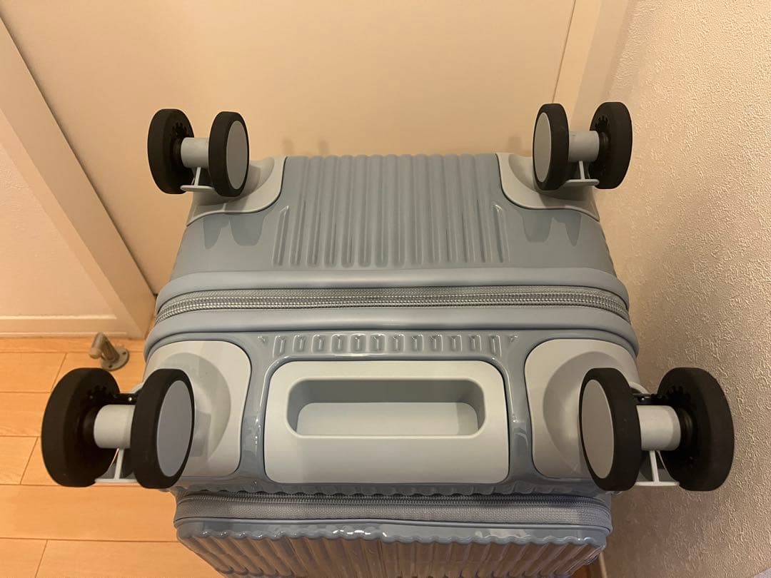 イノベーター キャリーケース ベーシック クラウドグレー 45L - メルカリ