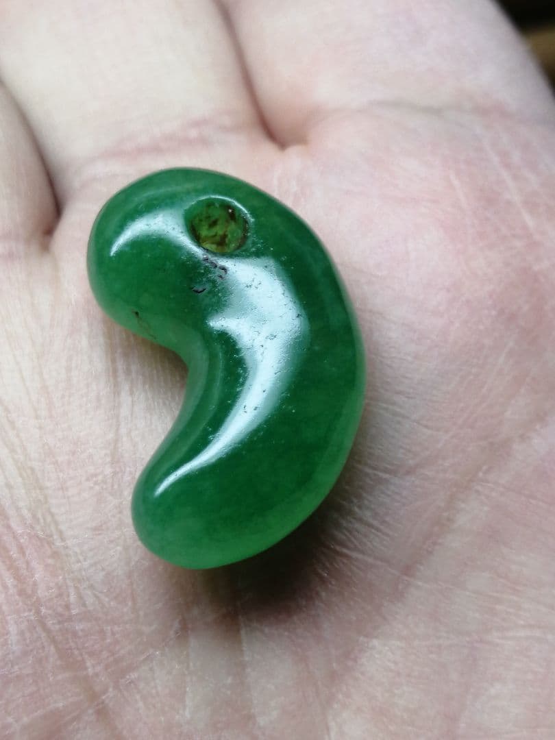 ★【テン】古墳期『琅玕翡翠勾玉』出土品。2.80cm 本物品　超ろうかん。
