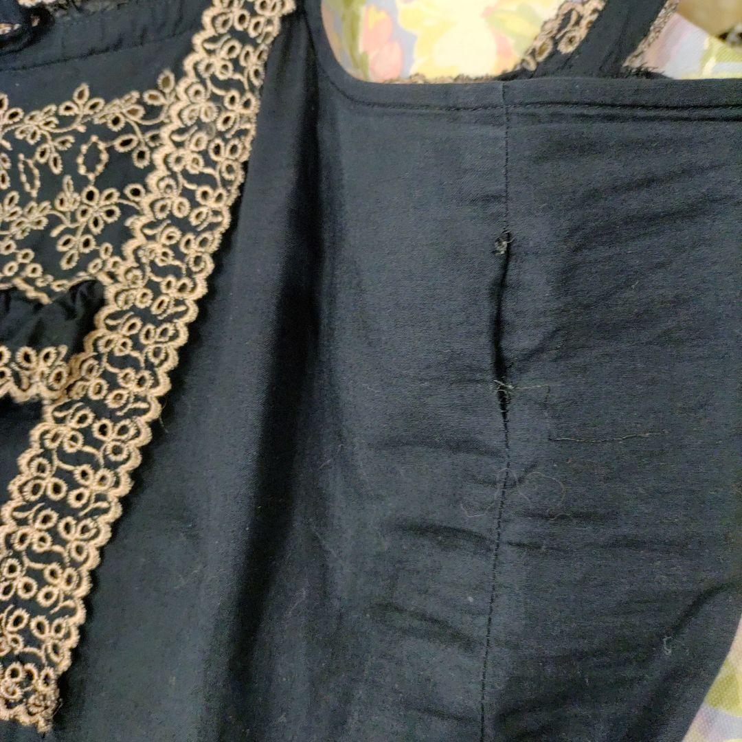 ピンクハウス 段々ワンピース カットワーク、花刺繍入 濃紺✕ピンク