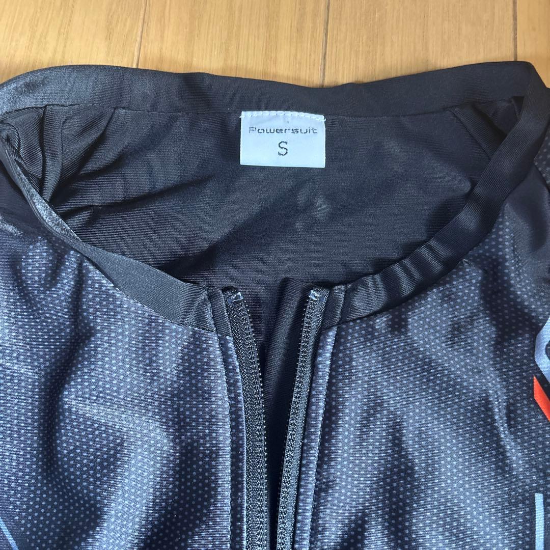 《正規品》シックスパッド　パワースーツトップ レディースS