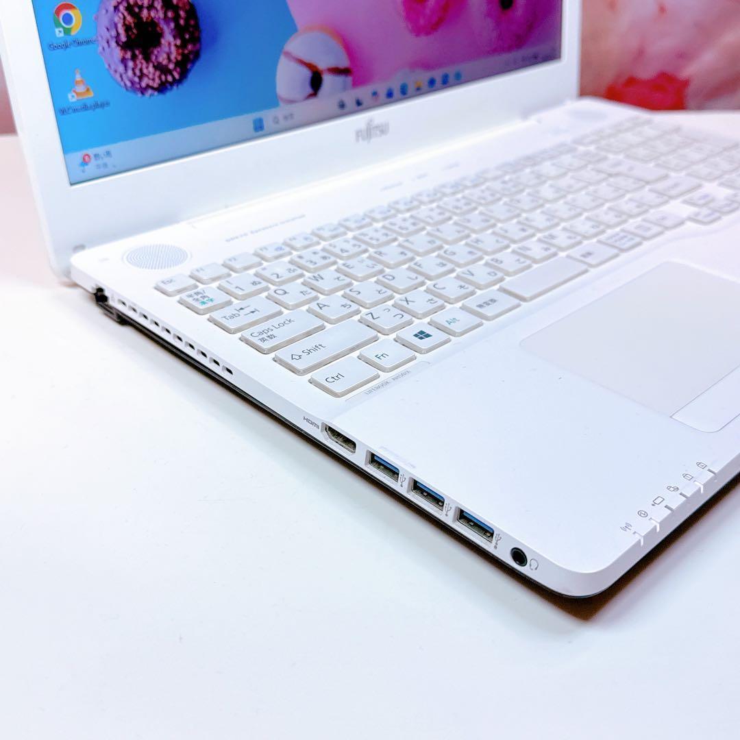 ❤️高速i7❤️新品SSD✨windows11薄型ノートパソコン✨オフィスカメラ