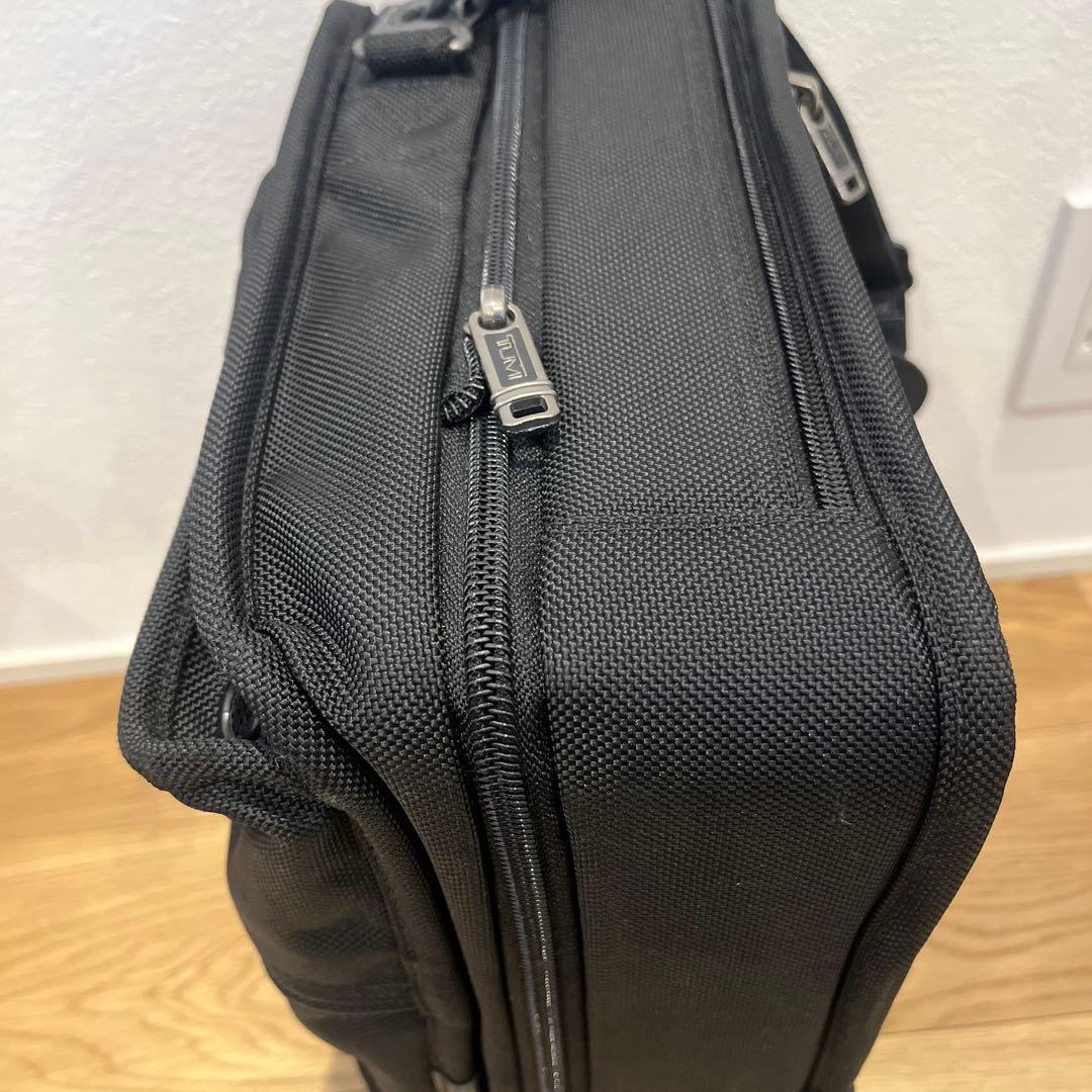 TUMI ブラック gen4.4 エクスペンダブル オーガナイザー ブリーフの