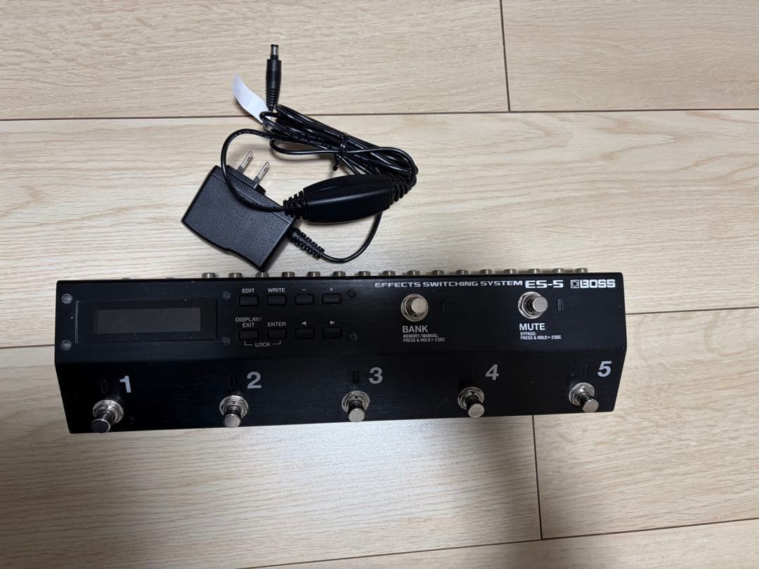 BOSS ES-5 エフェクトスイッチャー BOSS - ES-5 | Effects Switching System