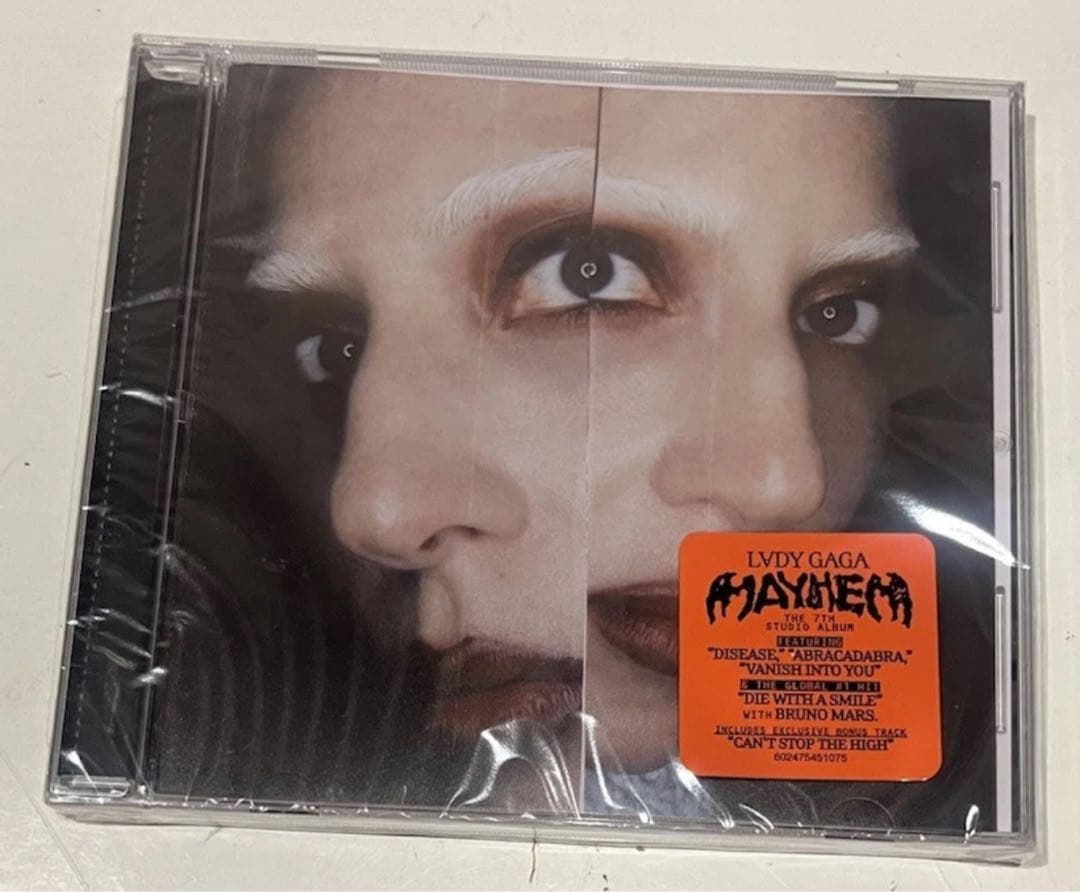 レディー・ガガ MAYHEM サインアートカード封入 未開封 - メルカリ