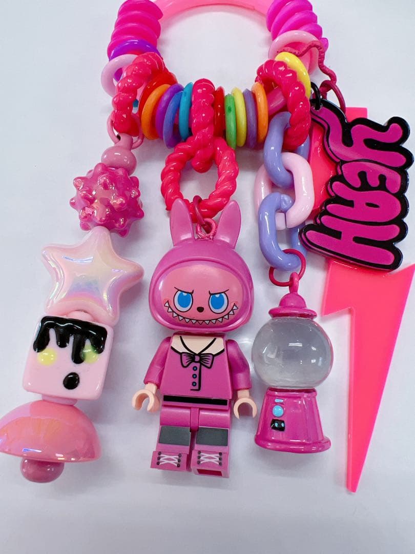 ラブブレゴ じゃらじゃらキーホルダー - メルカリ