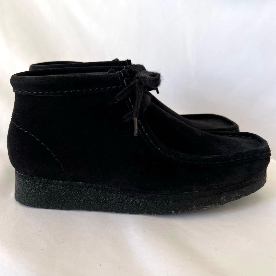靴 Clarks \"WALLABEE\" BLK SUEDE