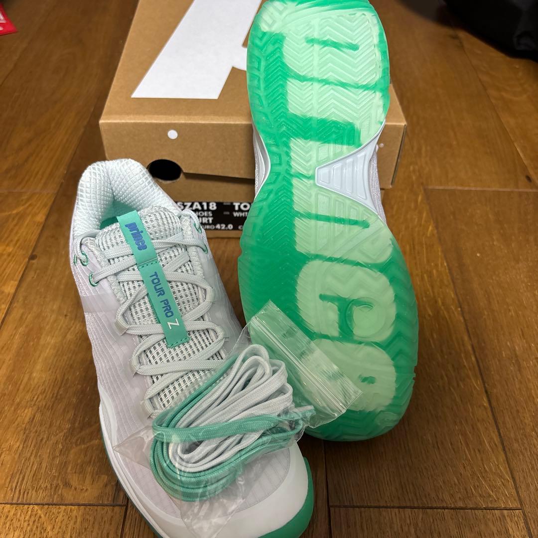 Prince TOUR PRO Z VI 26.5cm（オールコート用）