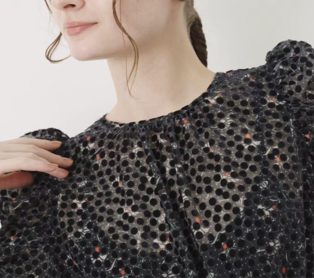 完売品 2025 CORCOVADO フラワーオパールパフスリーブドレス - メルカリ