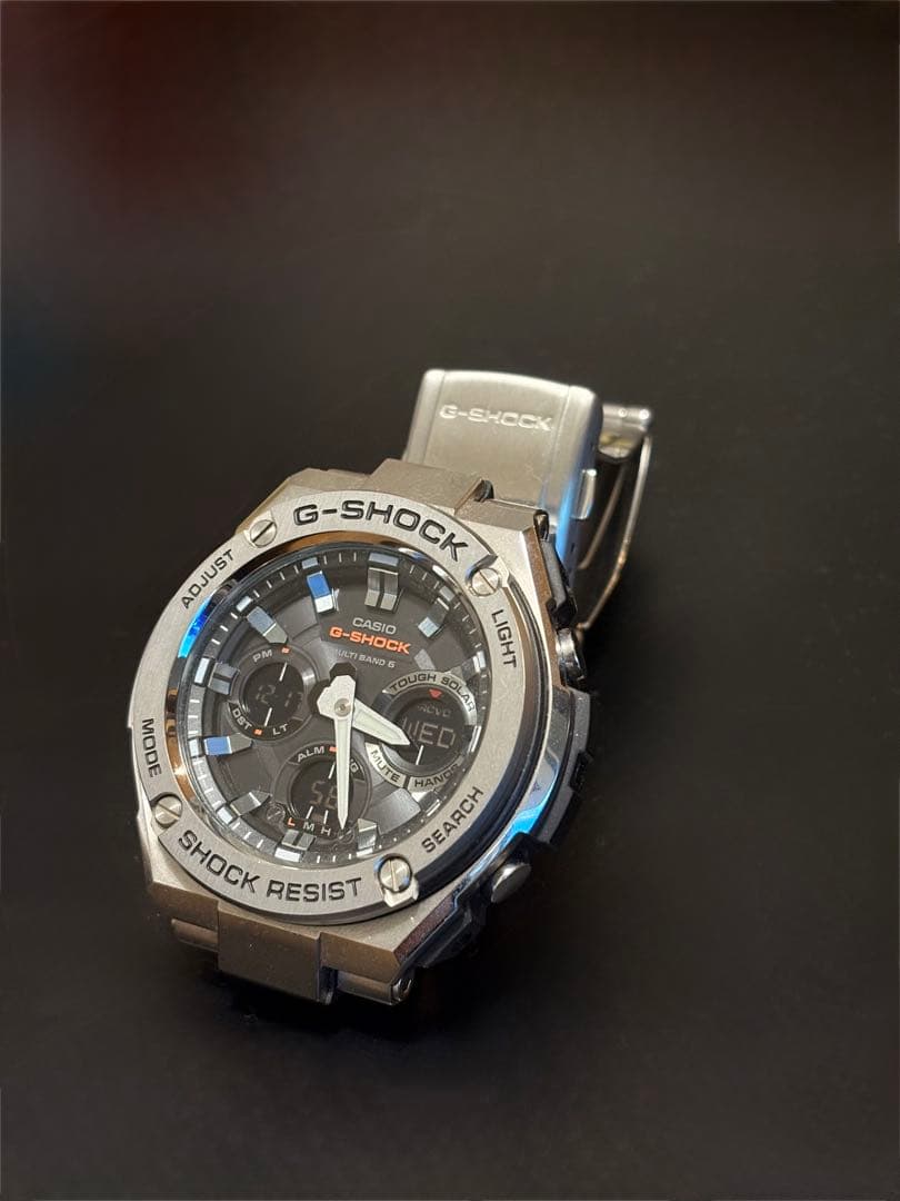 クリスマスプレゼントに！G-SHOCK アナログ・デジタル 腕時計　お値下げ可能 カシオ CASIO ラバーズコレクション2025 クリスマス限定モデル LOV-25A