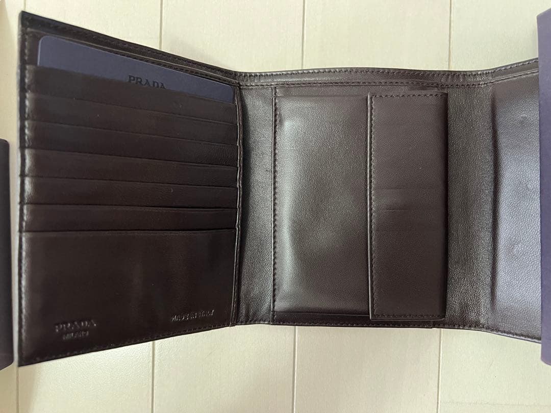 《新品未使用》PRADA オーストリッチ 財布　男女兼用