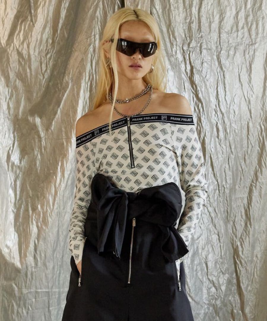 PRANK PROJECT オフショルプリントジップトップ PRANK PROJECT（プランクプロジェクト）の「オフショルプリントジップ