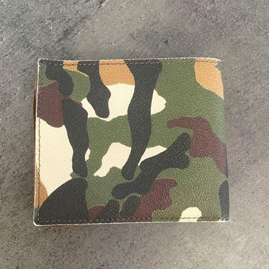 イルビゾンテ 迷彩柄 二つ折り財布 - メルカリ