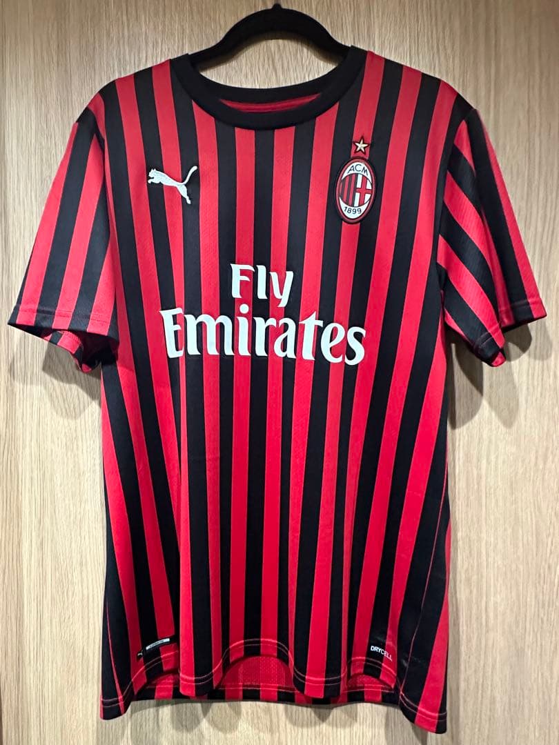 人気スポーツ - ACミラン IBRAHIMOVIĆ 21番 シャツ Mサイズ