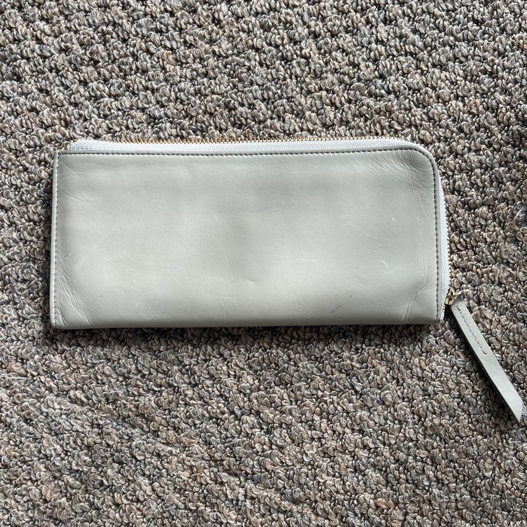 北欧、暮らしの道具店「スリムに見えて収納上手」L字ファスナーの長