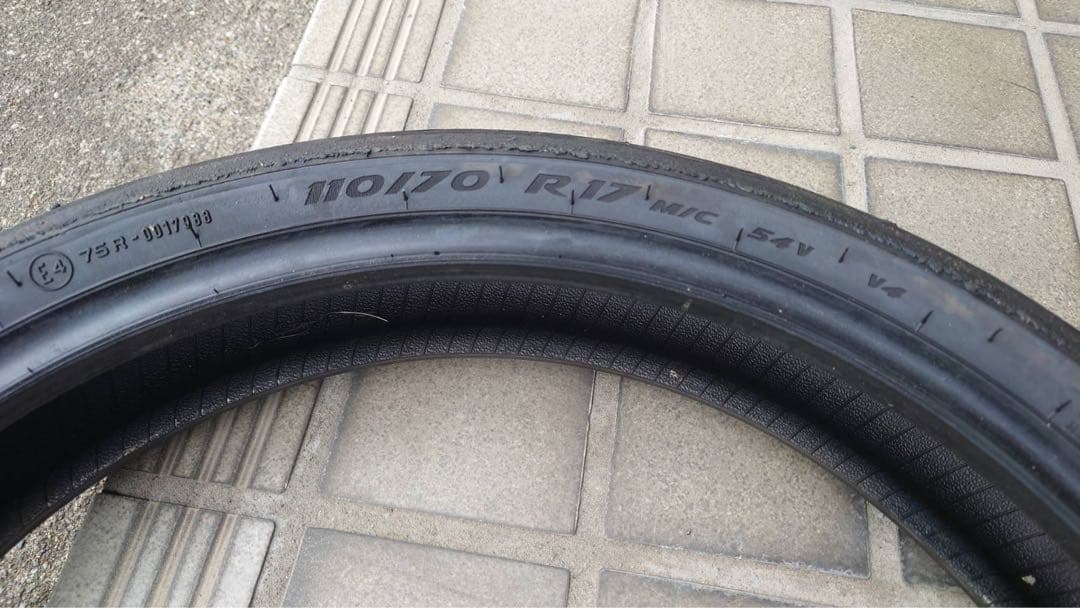 ピレリスーパーコルサV4 前後250 400 NSR TZR Γ CBRVFR