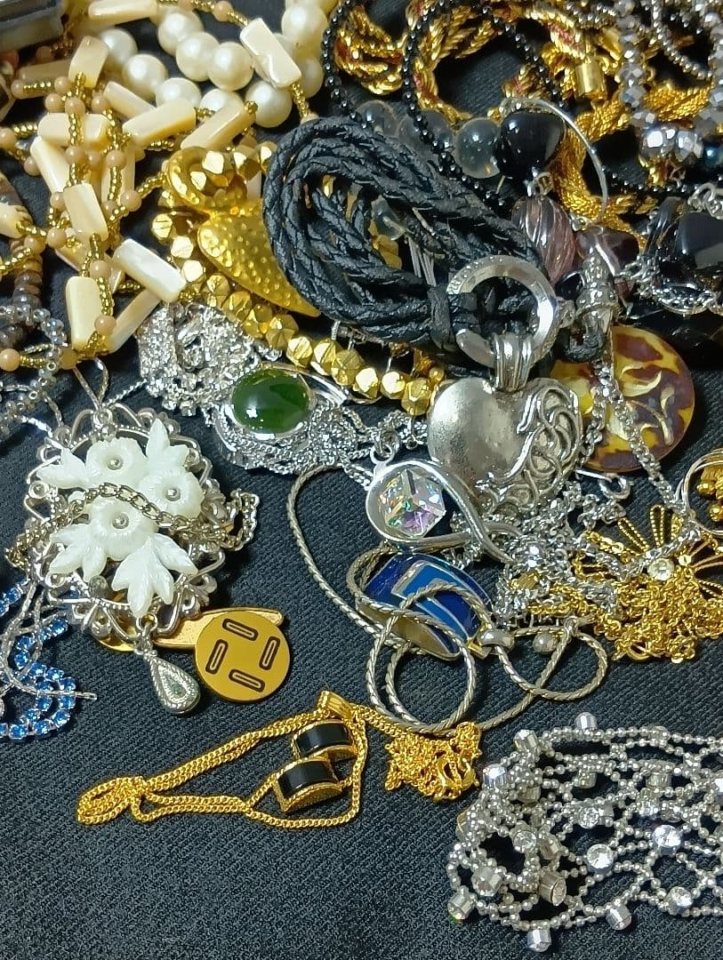 アクセサリー まとめ売り - メルカリ