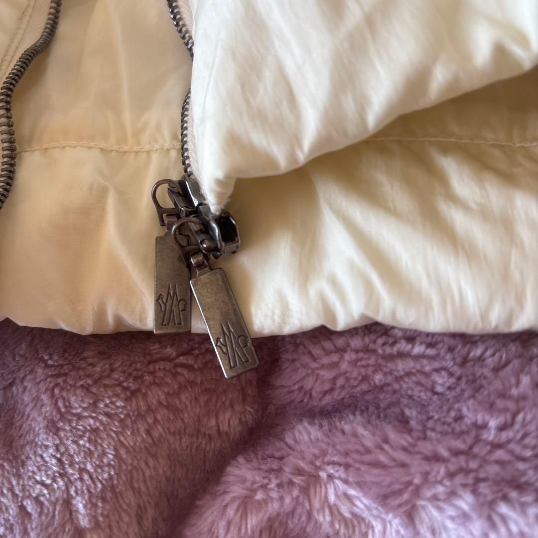 モンクレール オフホワイト 薄手ダウン 茶タグ サイズ3