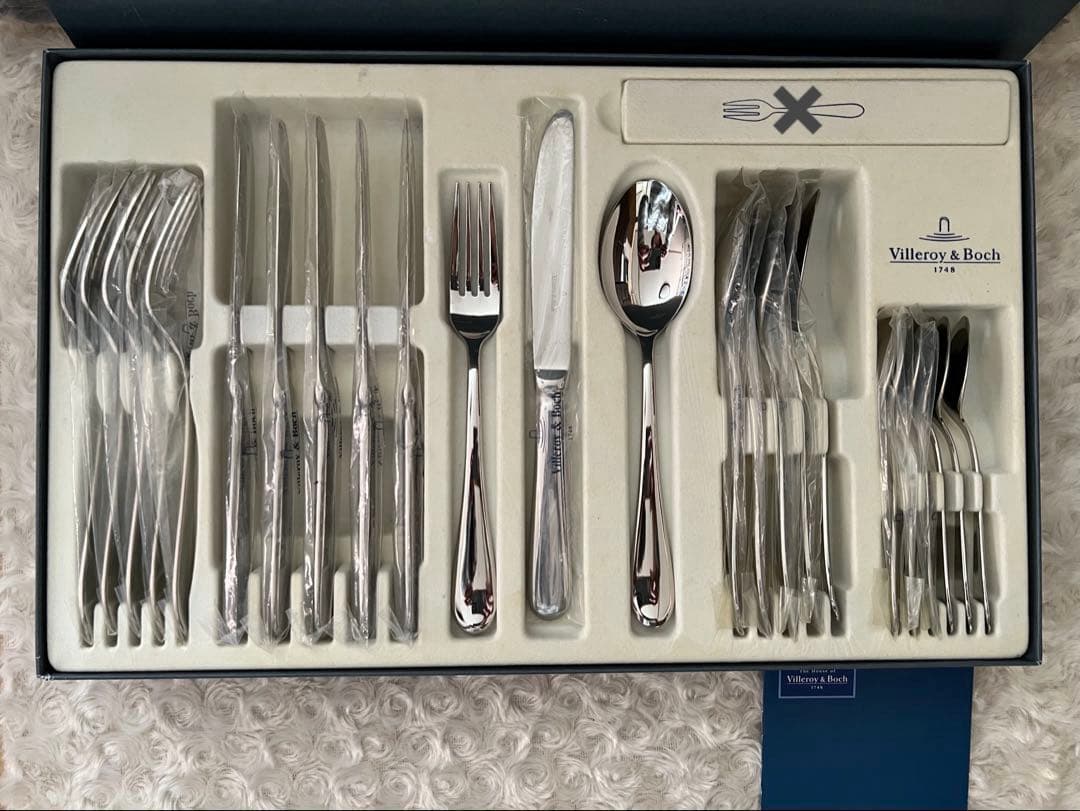 Carolineさま専用】ビレロイ&ボッホ ディナーセット〈24本セット