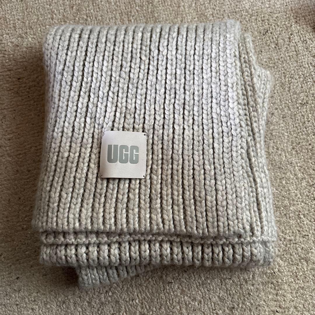 【UGGアグ】マフラー　グレー・毛糸　ブランドマフラー UGG アグ マフラー レディース チャンキー リブ スカーフ U Chunky Rib