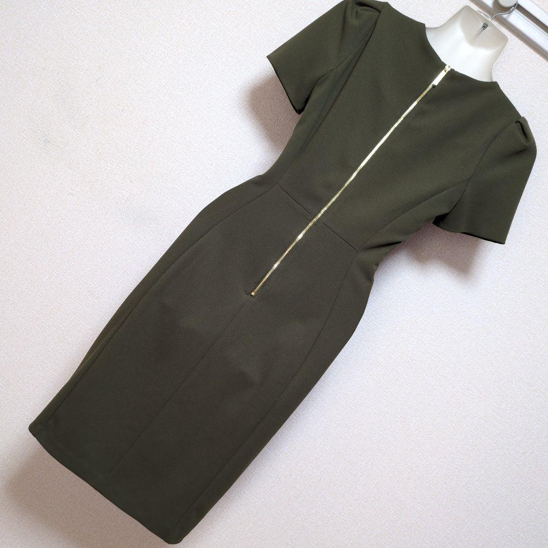 ⭐Calvin Klein (2) 着痩せ美シルエット パフスリーブワンピ