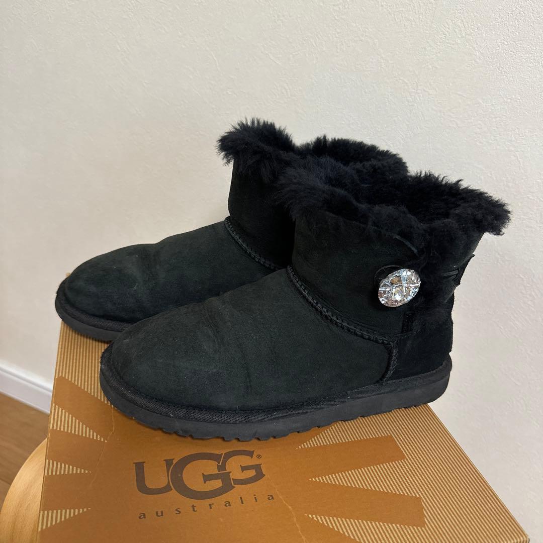 UGG ムートンブーツ スワロフスキー ugg アグ - メルカリ