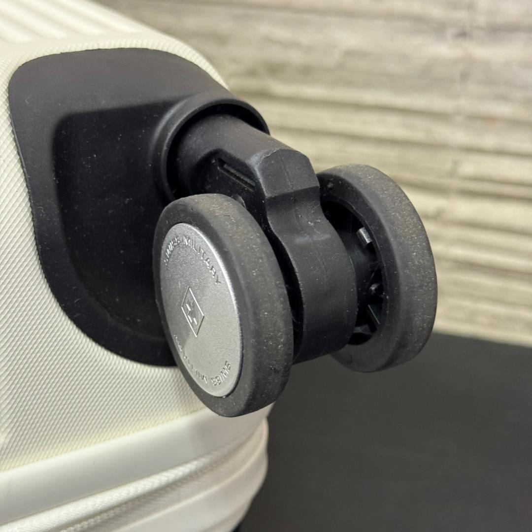 ☆スイスミリタリー　スーツケース　38.5L　SM-C920　機内持ち込みサイズ