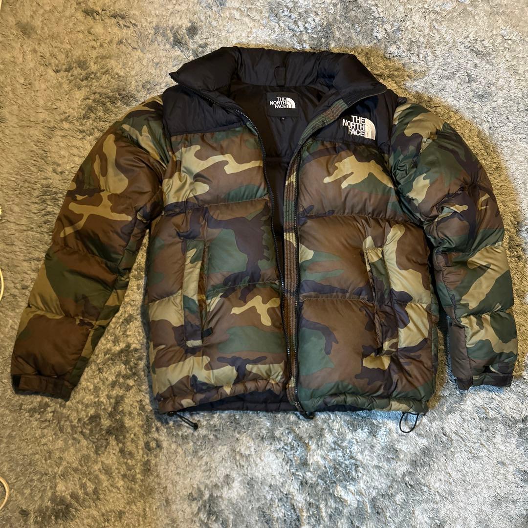 THE NORTH FACE 迷彩 ヌプシ ダウンジャケット M - メルカリ