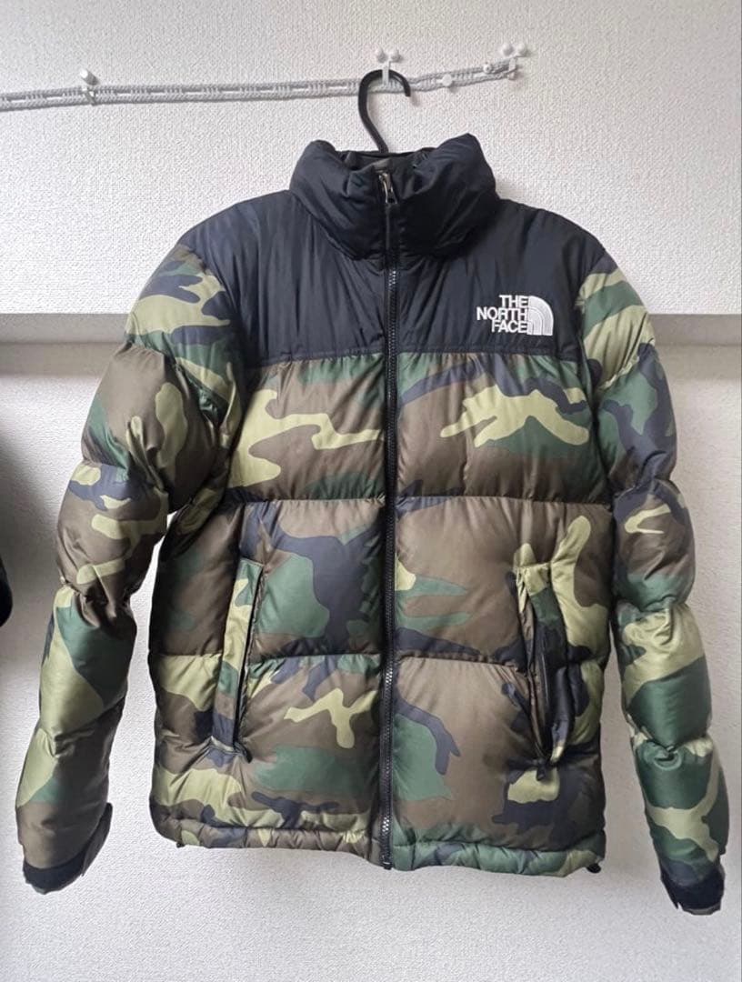 THE NORTH FACE 迷彩 ヌプシ ダウンジャケット M - メルカリ