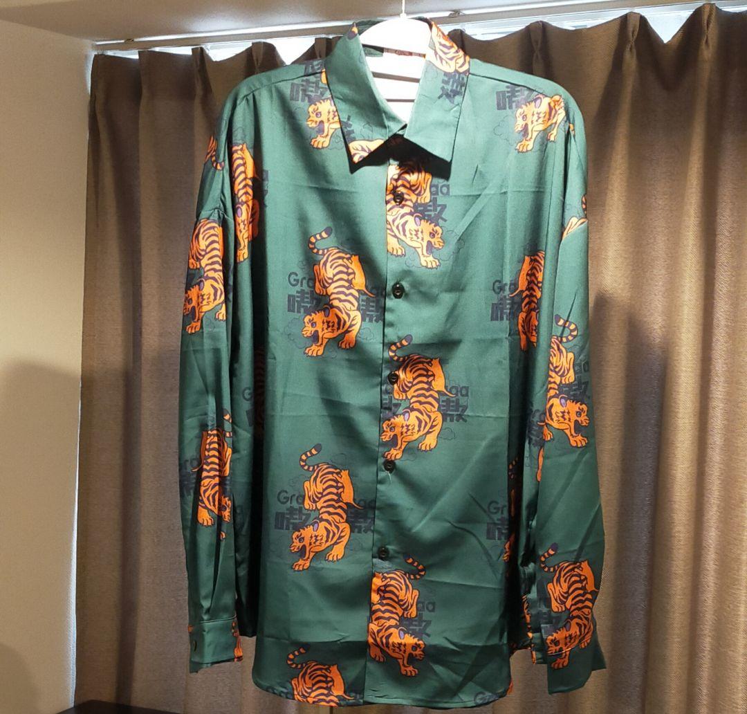 チュウカタベタイ tomowaka ともわか コラボ 長袖シャツ 虎 - メルカリ