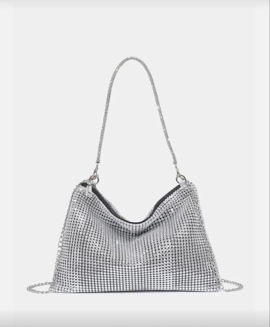 ビーズ装飾 シルバーパーティーバッグ - メルカリ