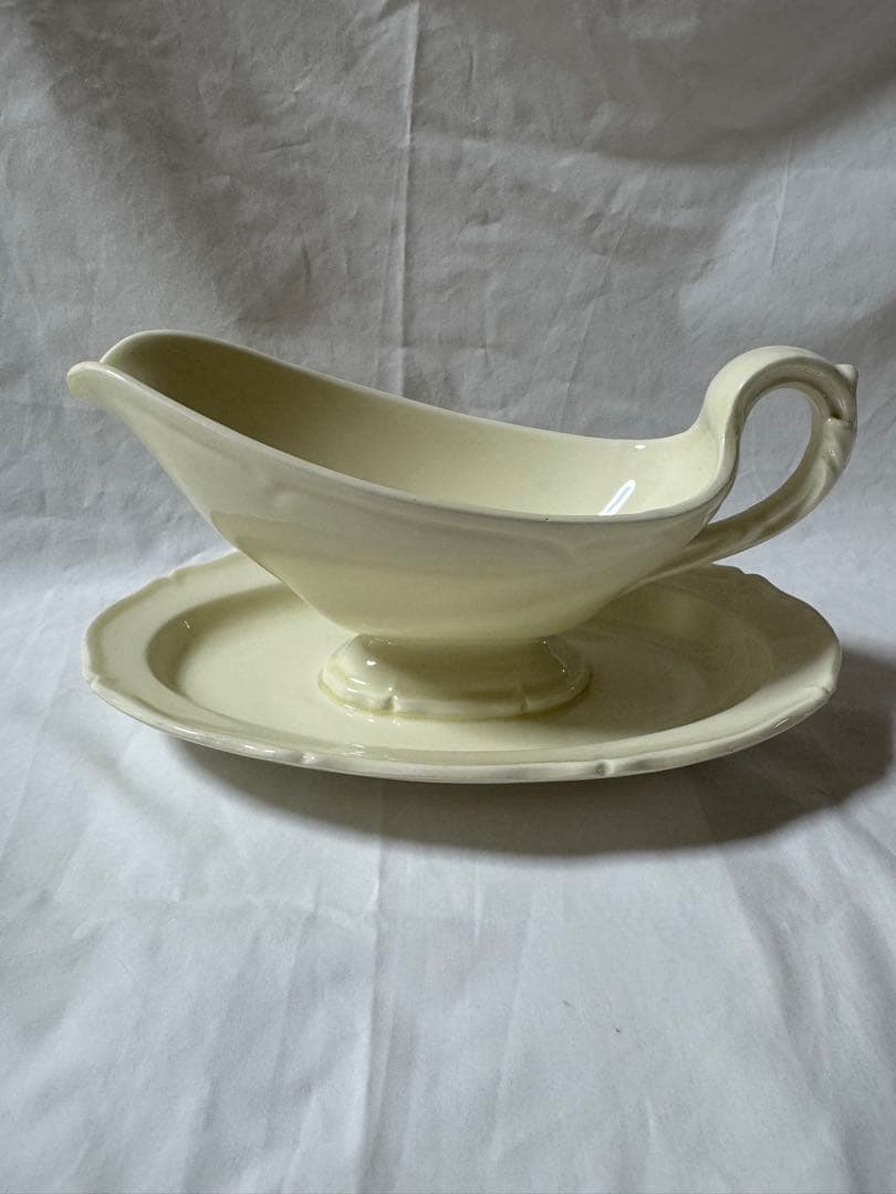 クレイユモントロー　ソーシエール クレイユモントロー alexandra蓋付きソーシエール フランス