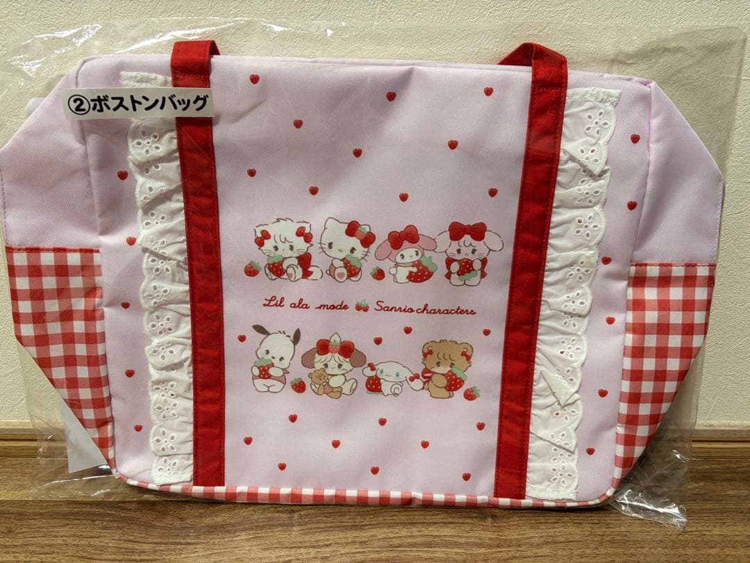 Lil ala mode サンリオ 当りくじ ボストンバッグ - メルカリ