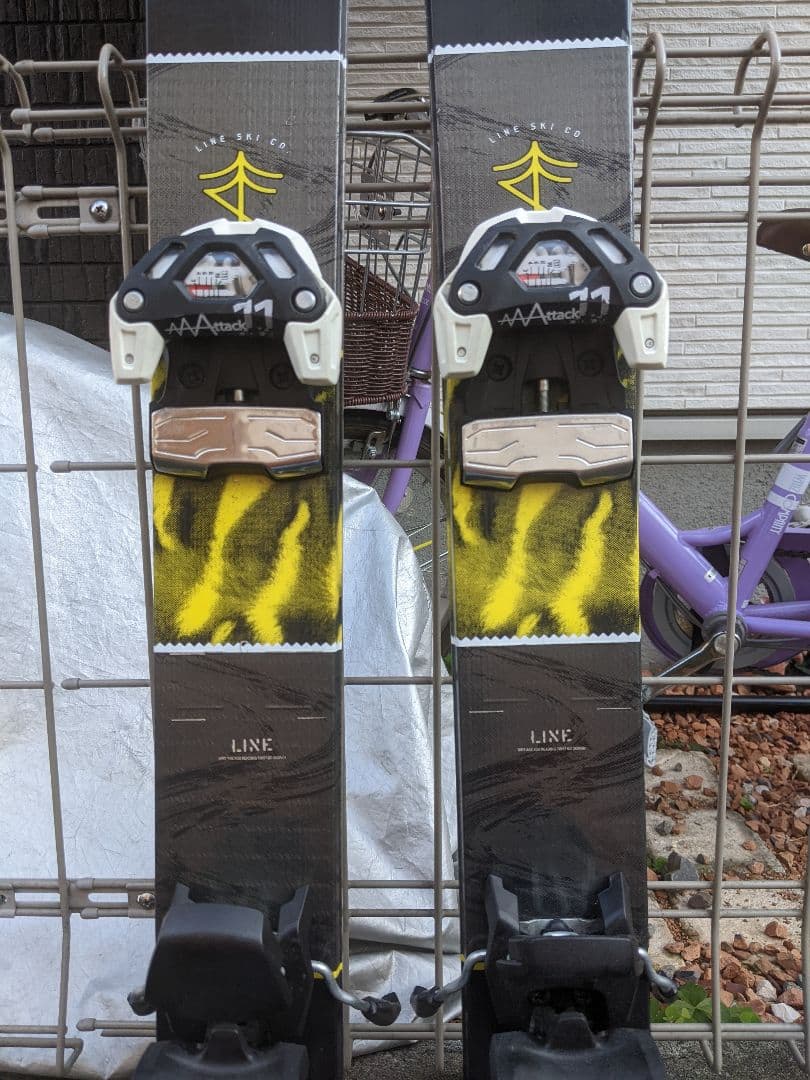 今だけ価格！】LINE Tigersnake - メルカリ