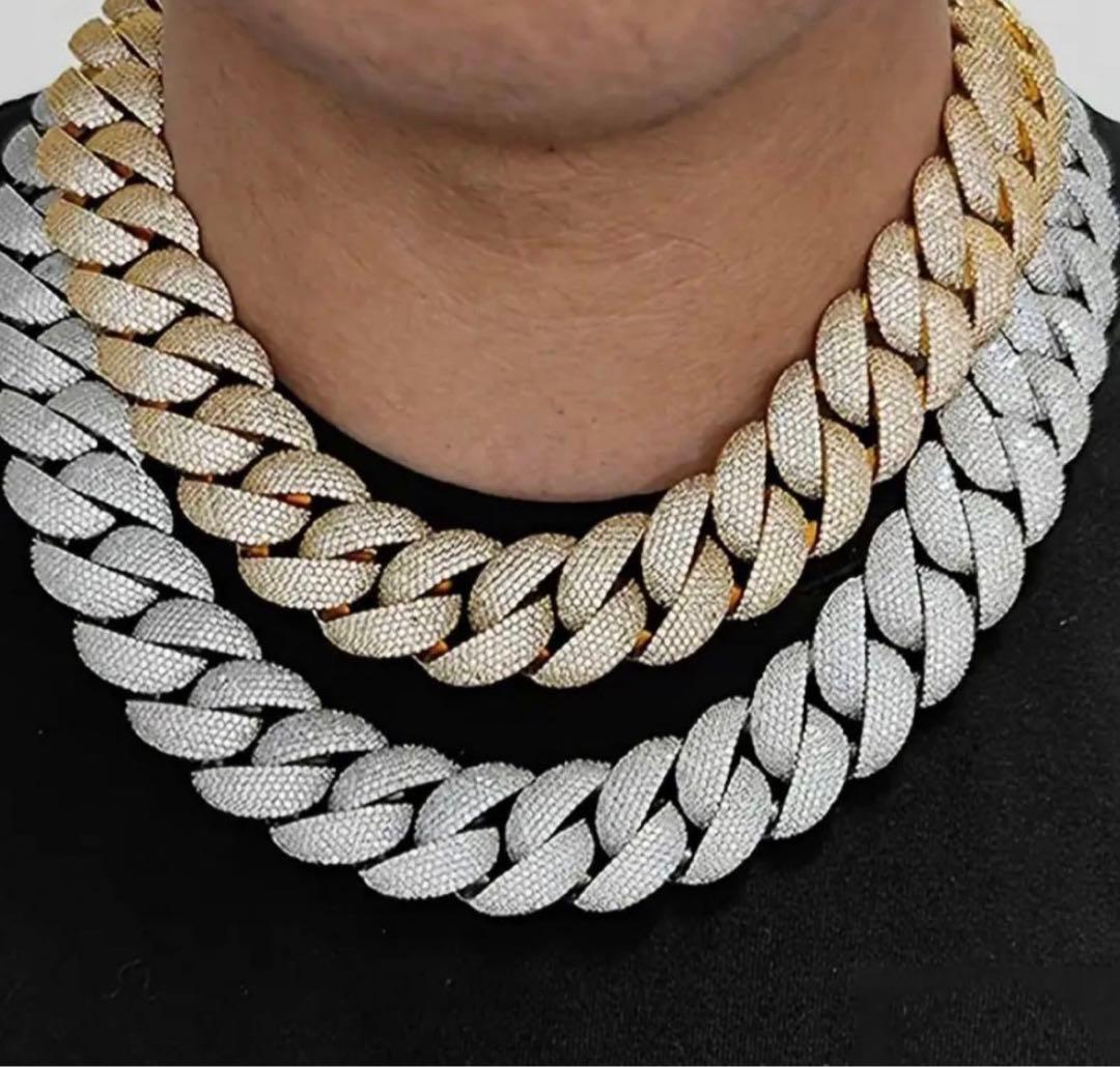 限定入荷】本物の輝き放つ極太マイアミキューバンチェーンネックレス