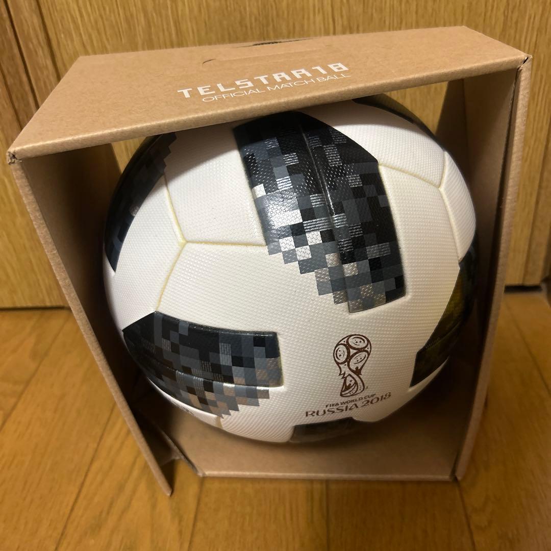 テルスター18 公式球 Star of Television”のコンセプトをもつ初代『TELSTAR』の伝統と最新