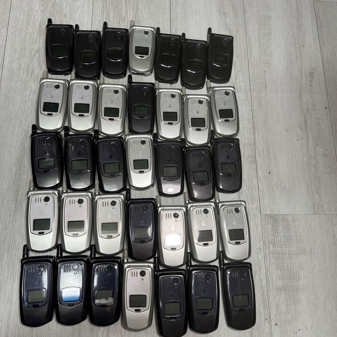 ガラケー　35台まとめ売り　ジャンク ガラケー 35台まとめ売り ジャンク