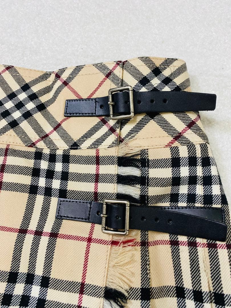 BURBERRY BLUE LABEL 牛革 2連ベルト プリーツミニスカート - メルカリ