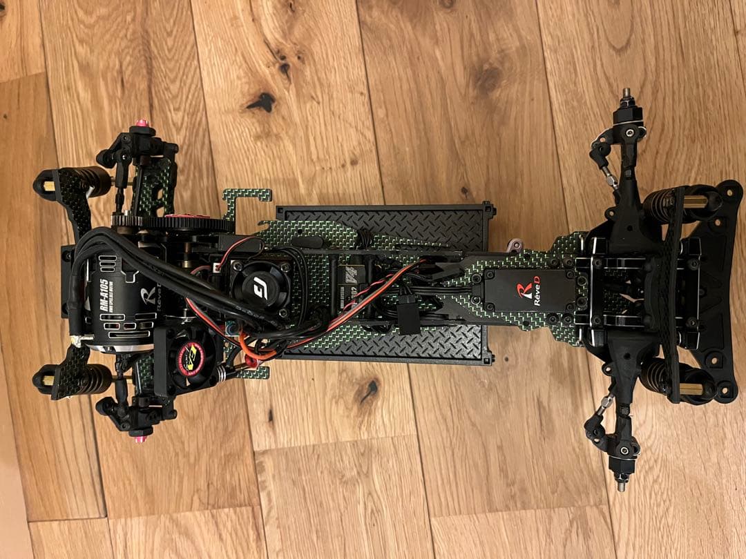 こ*ん様 sakura d5mr グリーンカーボンシャーシ - メルカリ