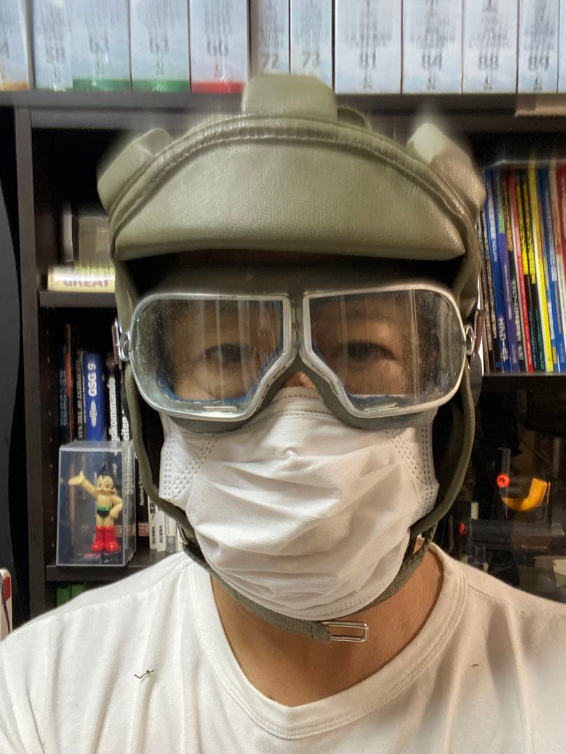 旧ソ連軍 戦車兵ゴーグル(実物デッドストック品)と戦車帽（レプリカ