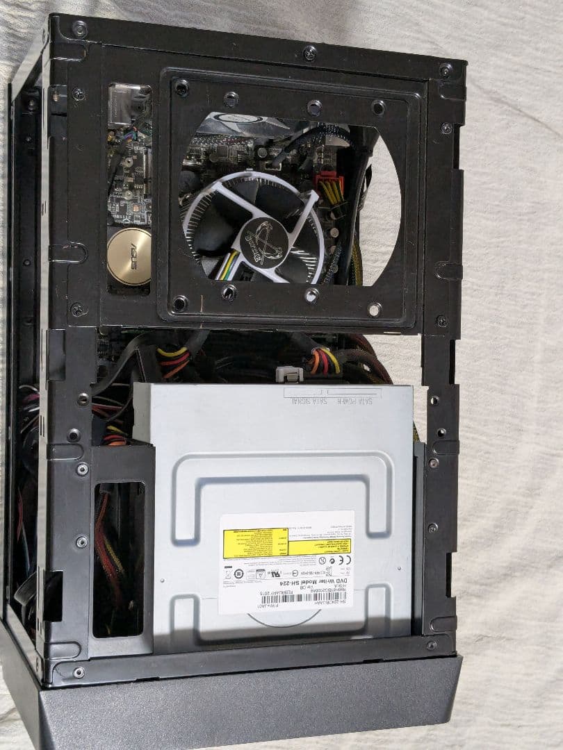 キューブ型Mini-ITX自作PC Core i5-4570S i5 www.cosaga.com