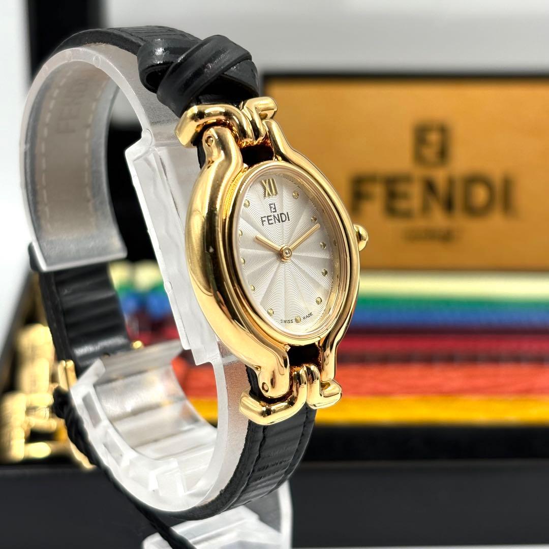 【美品】フェンディ チェンジベルト9本 カメレオン シェル文字盤 腕時計 付属品 稼働/新品電池◎フェンディ カメレオン チェンジベルト シェル文字盤