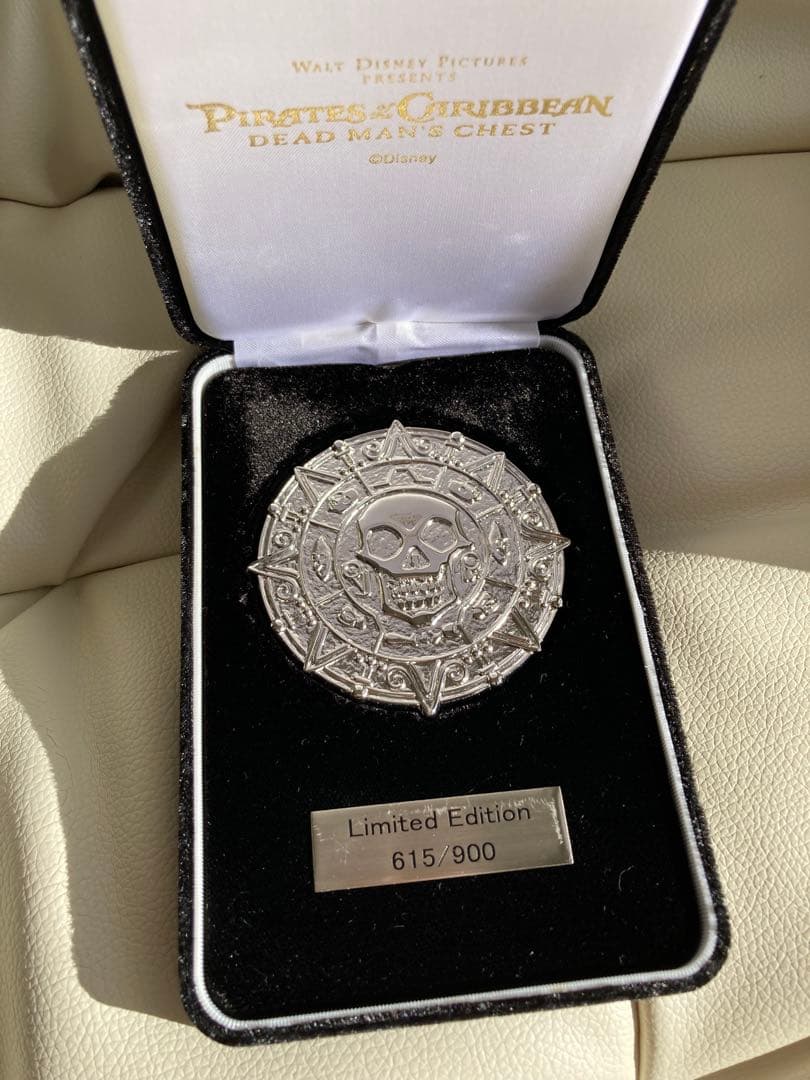パイレーツ・オブ・カリビアン 純銀製メダル 約113g