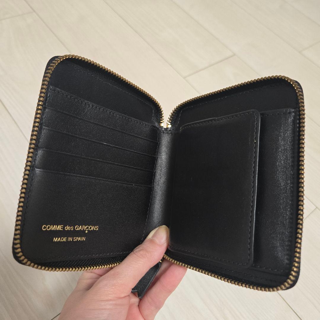 YOSHIAKY様専用】COMME des GARCONS二つ折り財布 - メルカリ
