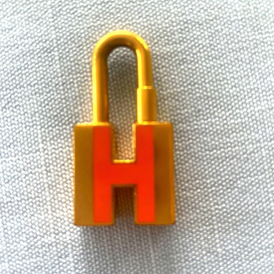 marquise様専用。キーホルダーカデナ - メルカリ