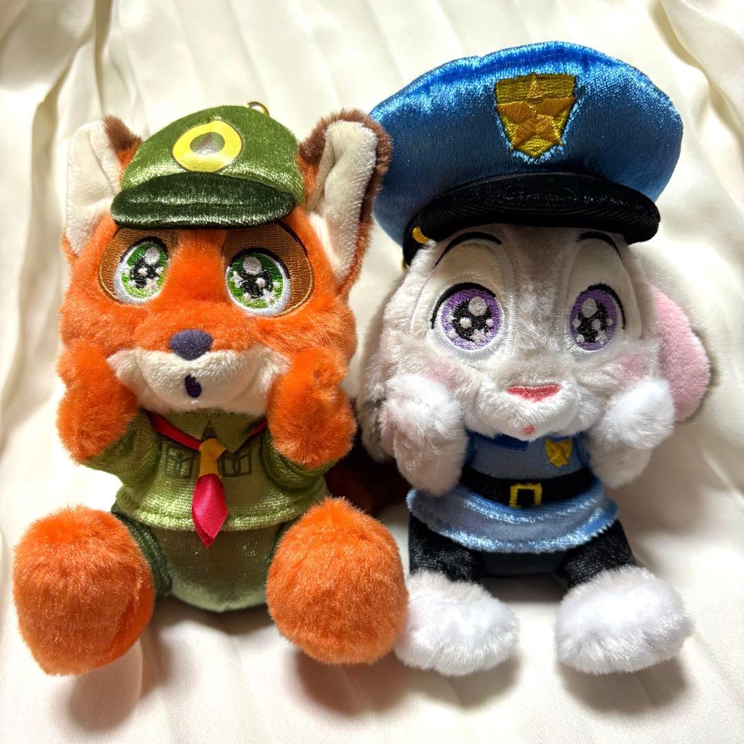 ズートピア KIRAME ぬいぐるみキーチェーン ニック ジュディ - メルカリ